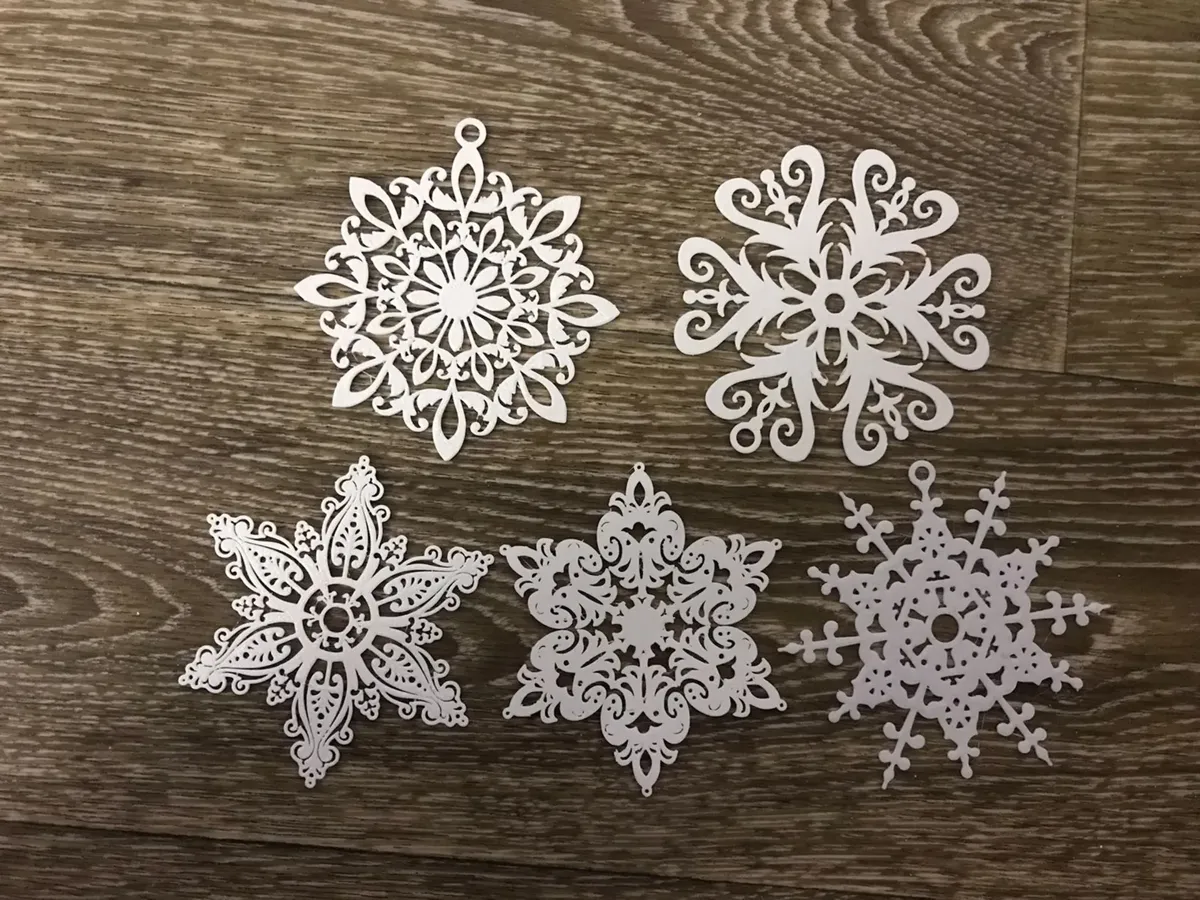 Suspensions flocons de neige pour sapin