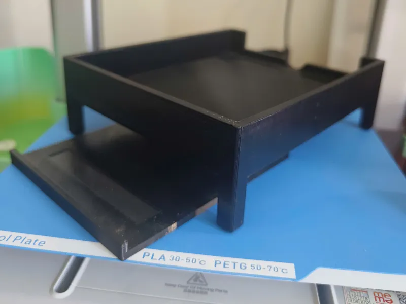 Stand/Base for a coffee brewing pot