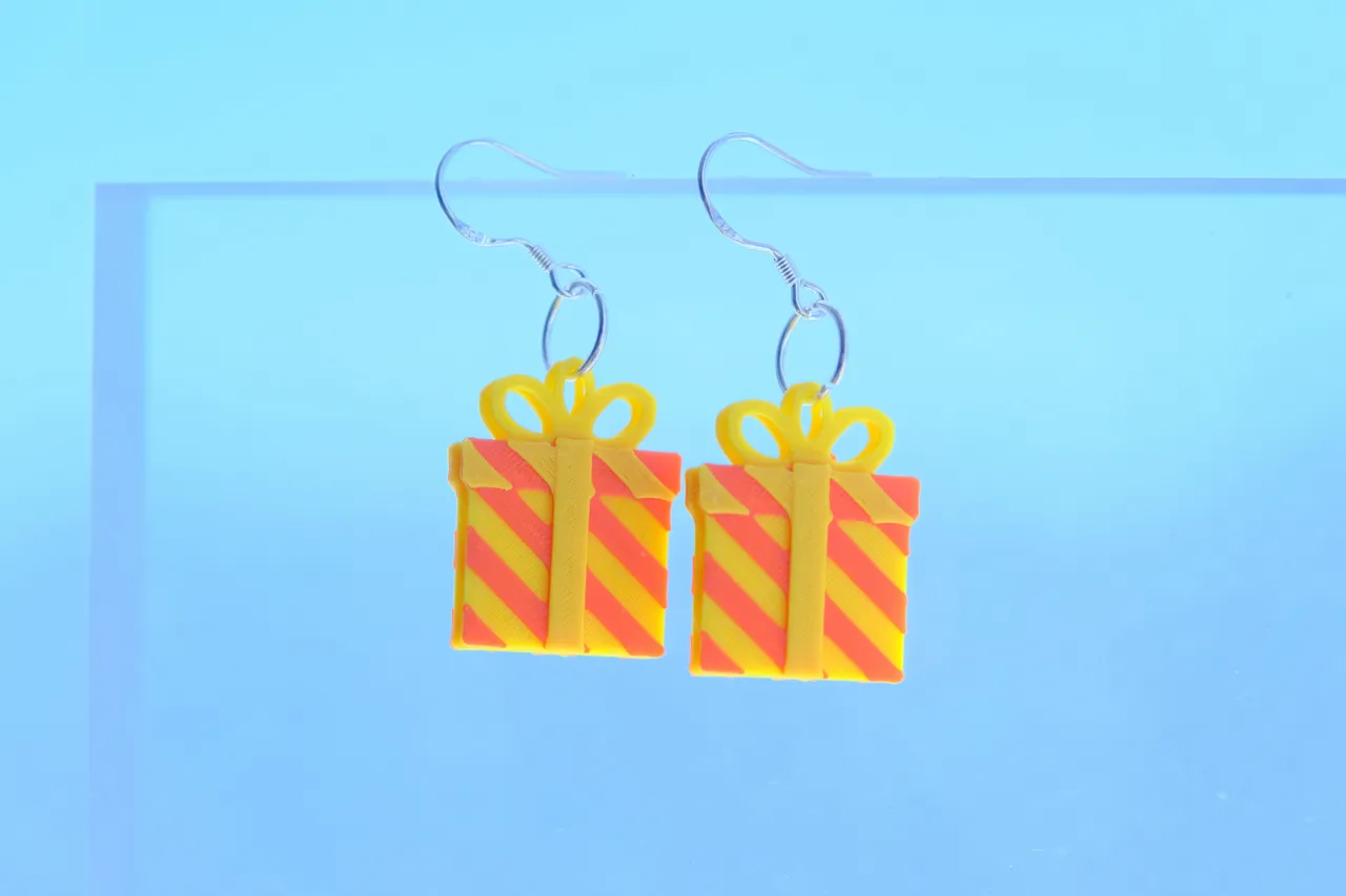 Christmas gift box earrings view 3