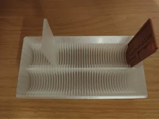 Halter Box für Filamentproben