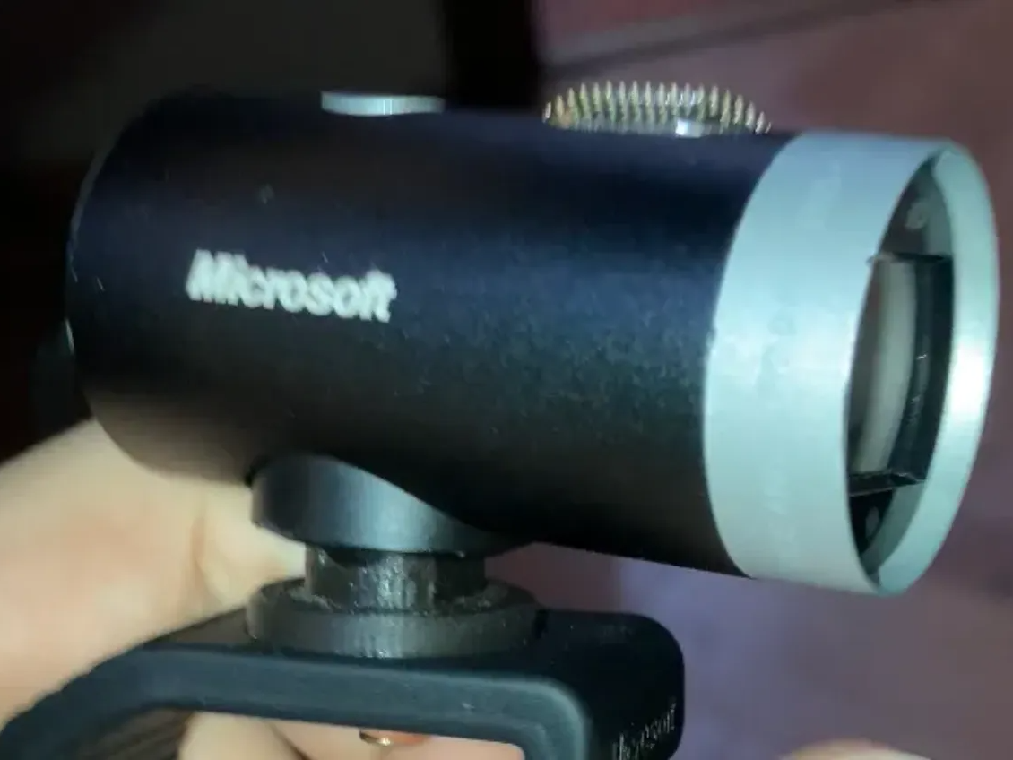 Hinge repair Microsoft LifeCam Cinema