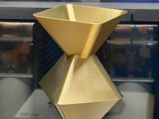 Simple Vase Mode Pyramidal Vase