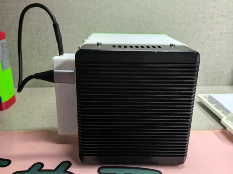 NAS + hard disk cabinet solution（工控nas+硬盘柜方案）