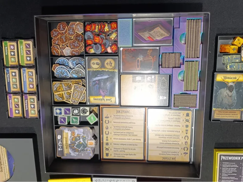 Merchants of the Dark Road Organizer Retail
