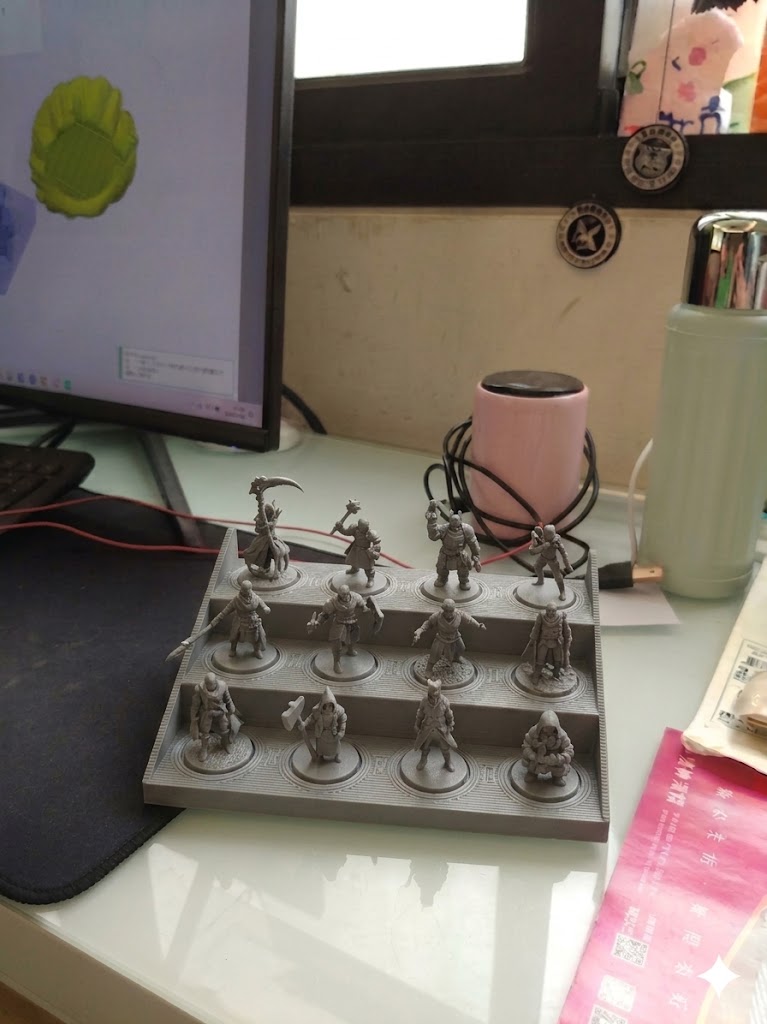 Figurine Display Stand, 25.6mm Hole