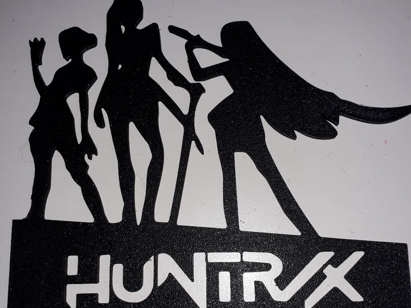 Huntr/x wall art