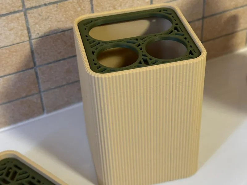 Modern Air-Flow Toothbrush Holder