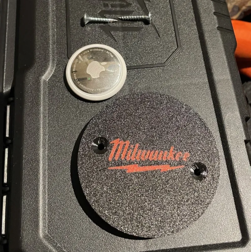 MILWAUKEE PACKOUT AIRTAG HOLDER