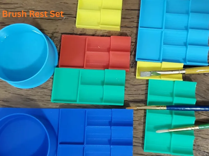 Paint Brush Holder Set w Palette and Water Pot