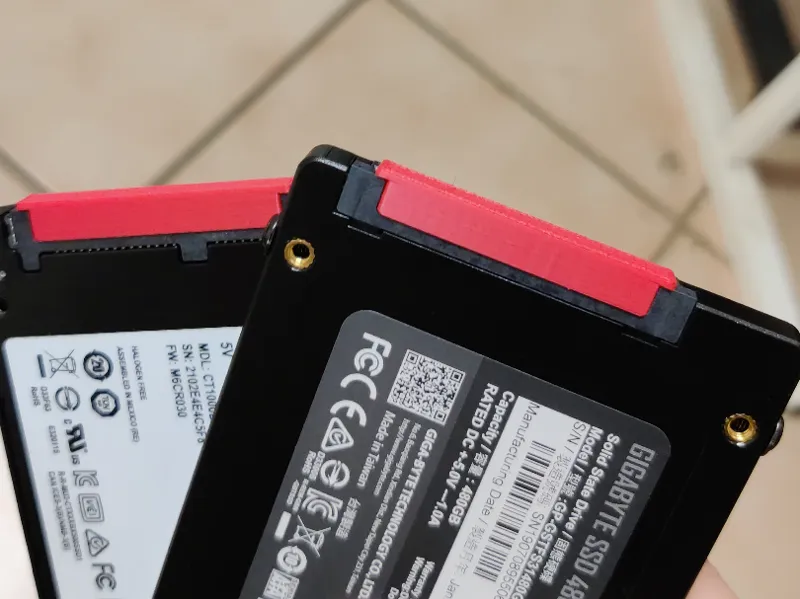 SATA protective cap