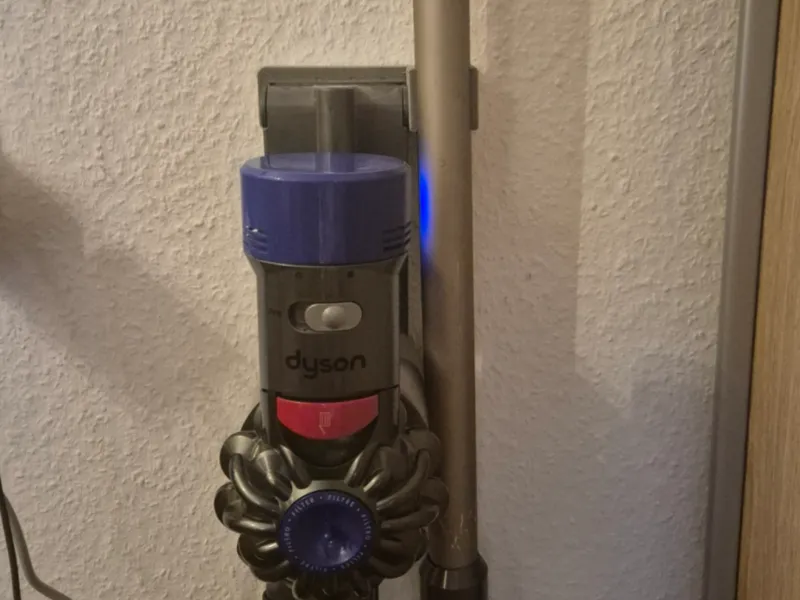 Dyson Saugerrohr halter