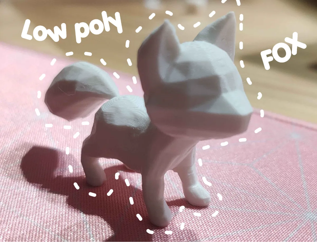 Renard mignon low poly