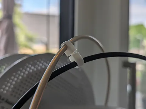Cable clip with 360 degree rotation view 4