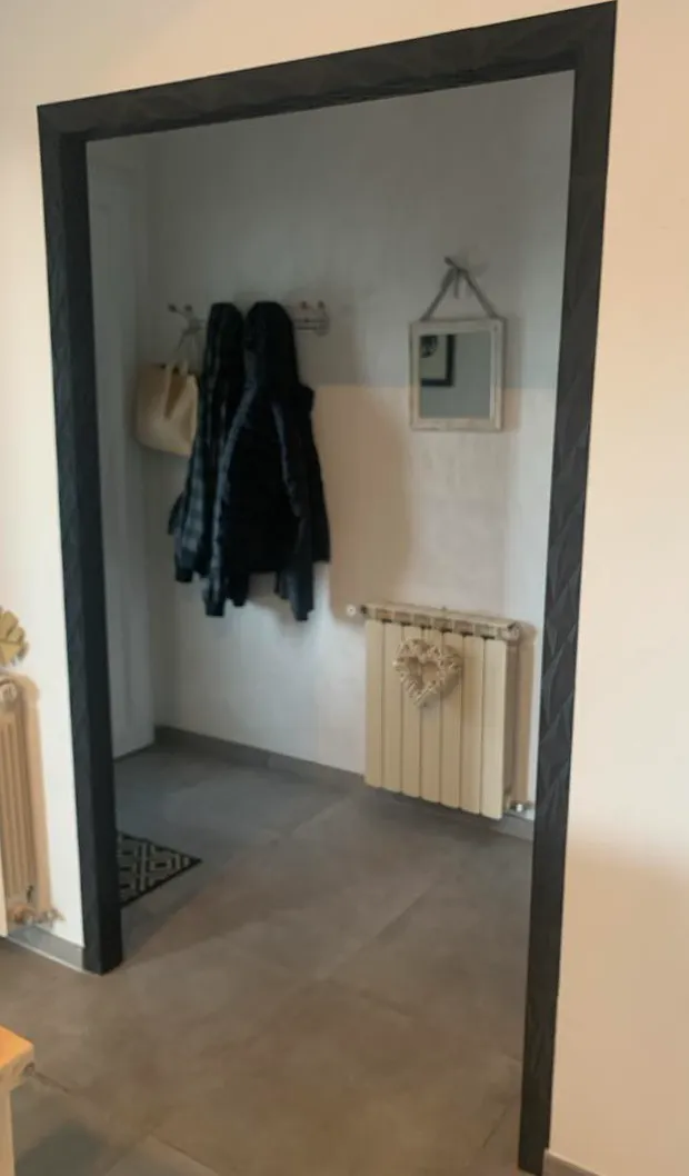 Couvre-champ pour encadrements de portes