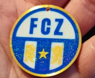 FCZ Schlüsselanhänger und logo