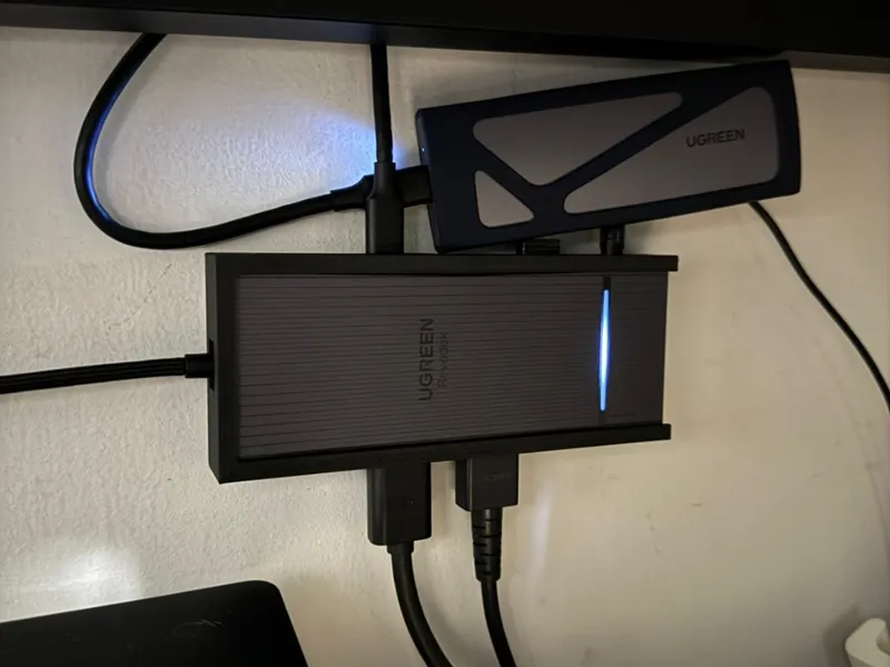 UGreen 11 in 1 Revodock Pro Mount