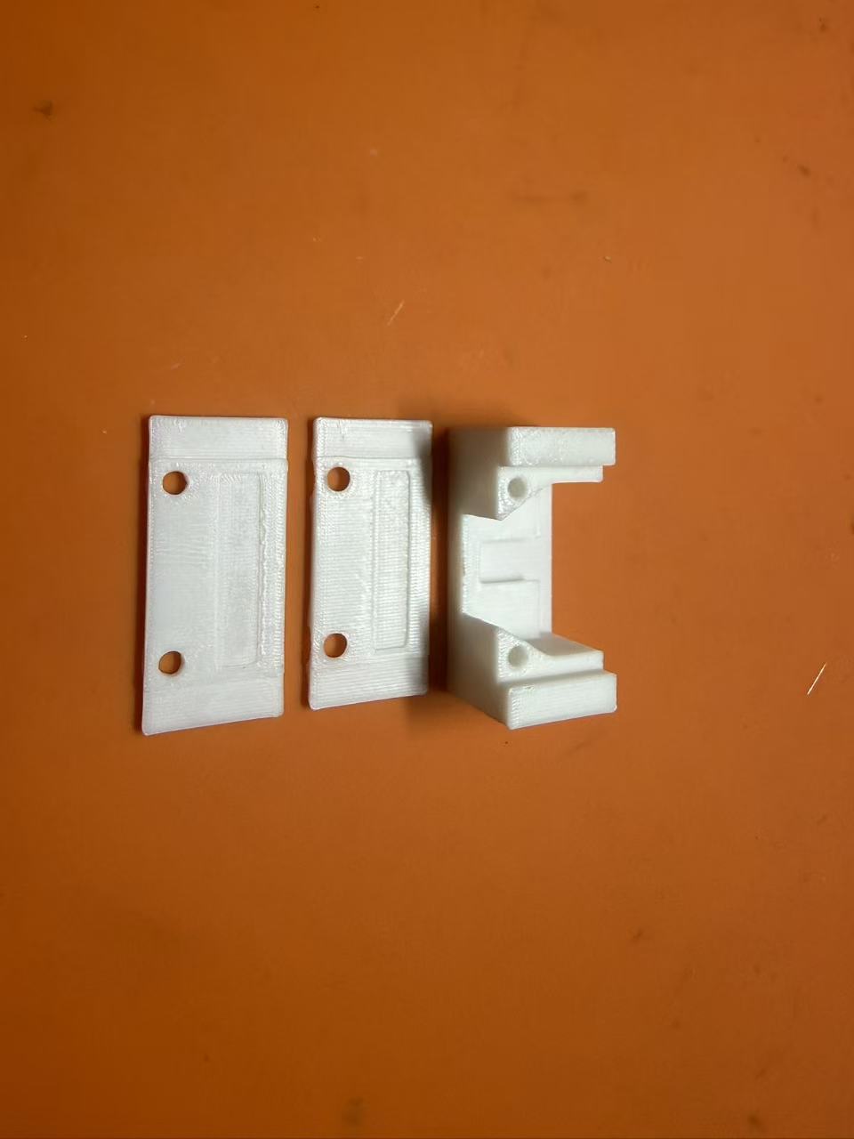Miniatura 2 do modelo 3D 好盈1060电调开关适配器（转换为田宫电调开关尺寸）v1