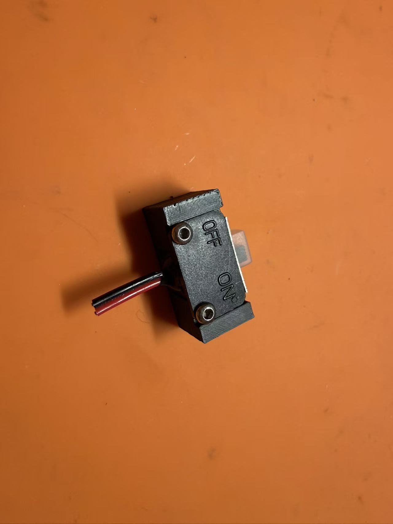 Miniatura 1 do modelo 3D 好盈1060电调开关适配器（转换为田宫电调开关尺寸）v1