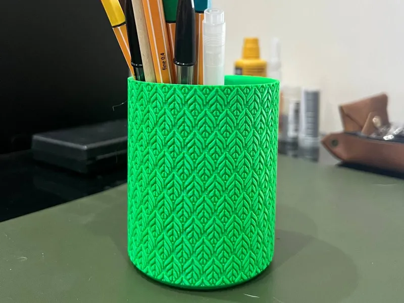 Leaf Crest Pen Holder | Multipurpose Storage
