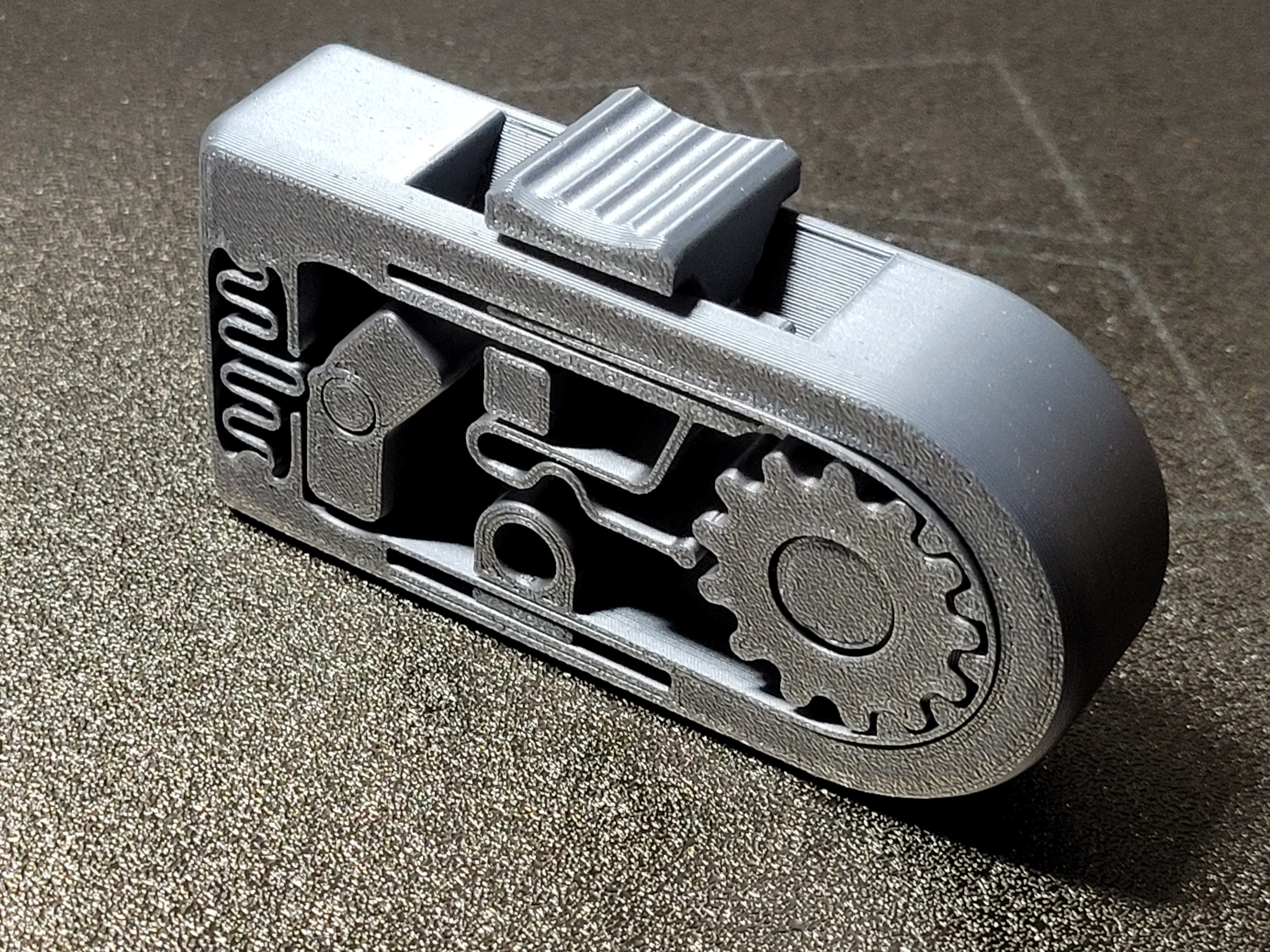 Miniatura 2 do modelo 3D Overengineered Switch Complex - Fidget