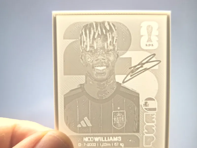 Cromo en 3D de Nico Williams (Album Panini 2026)