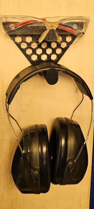 Eyes & Ears Wall mount