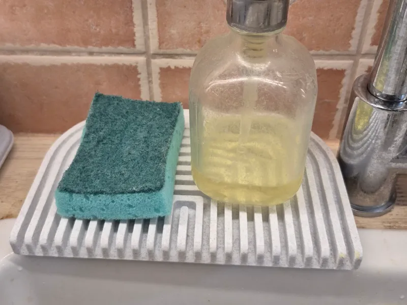 Sink drip tray