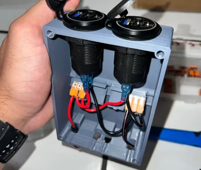 2x 12V Plug Box with Wago | USB & Socket DIY