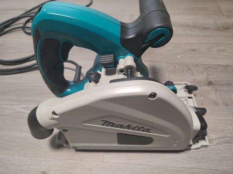 Makita cover
