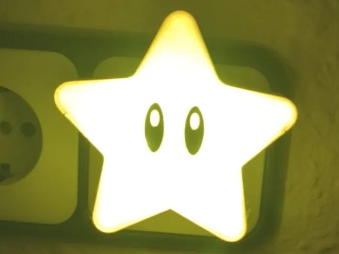 Lamparita quitamiedos Estrella Mario Bros