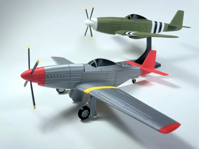 P-51 Mustang: 1/48 scale model