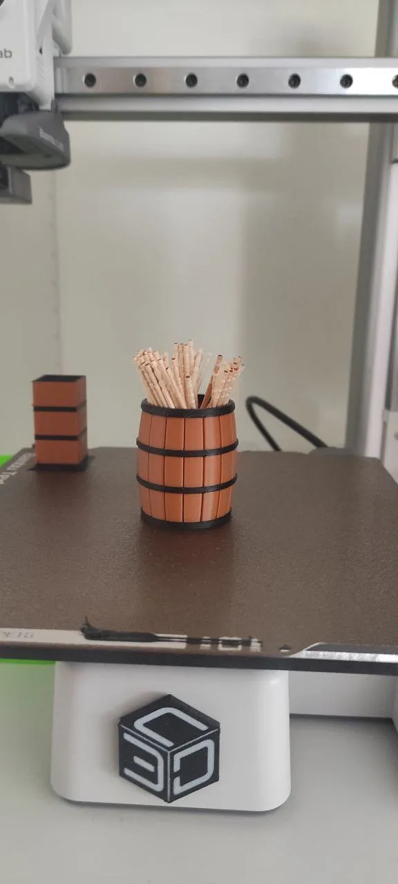 Toothpick holder