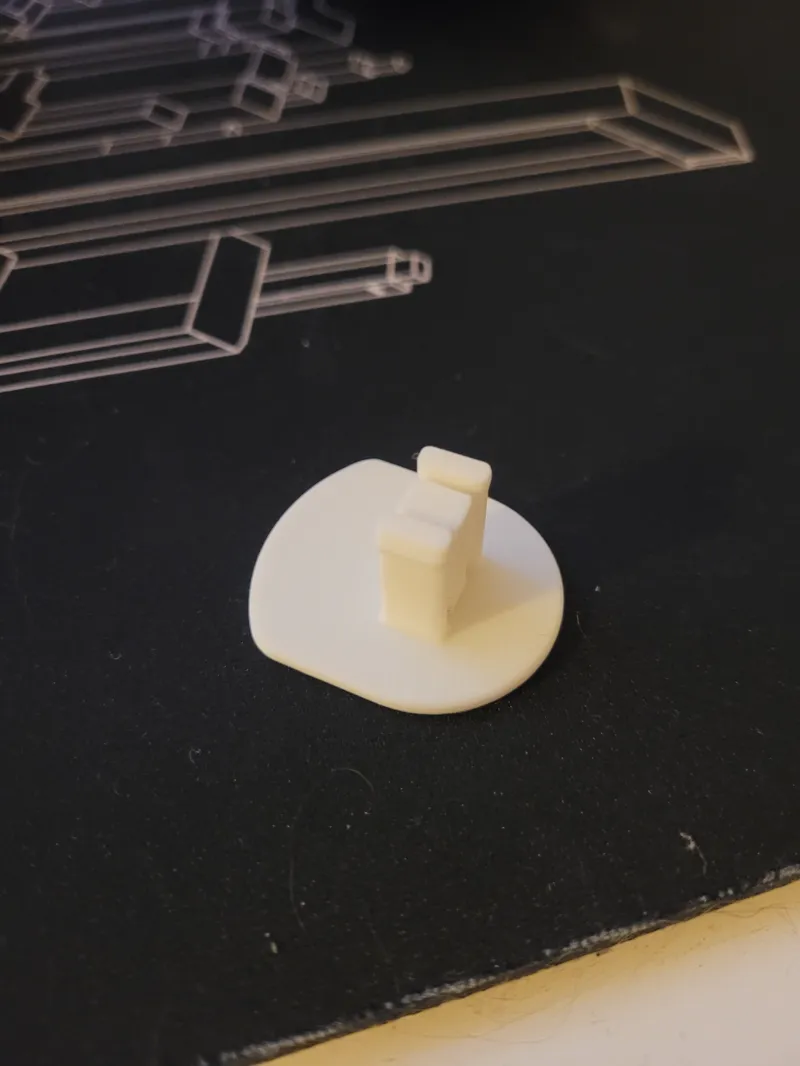 AMS Lite universal small spool securing cap