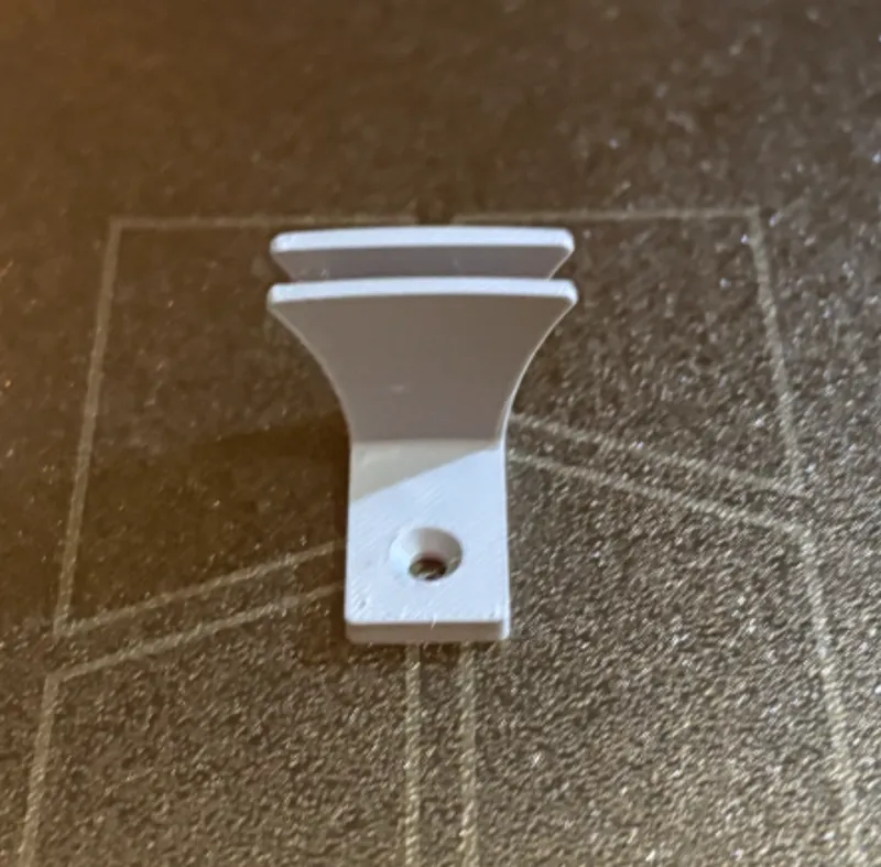 Hat hanger