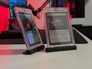 Trading Card Stand - Magnet Holder