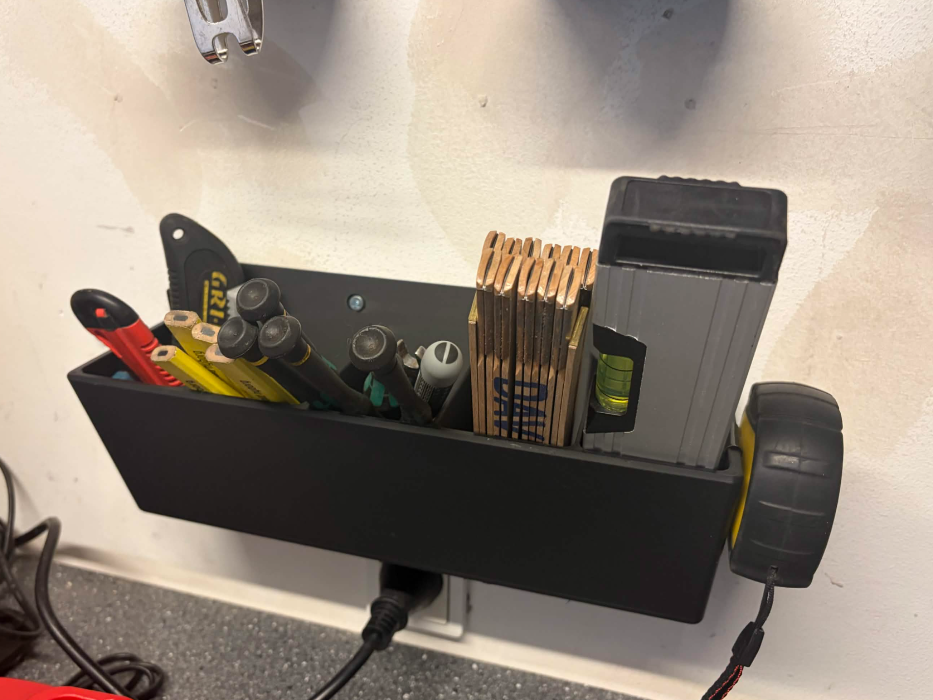 Workshop wall organizer 