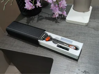 Minimalist Travel Box for Gillette Fusion 5 Blades