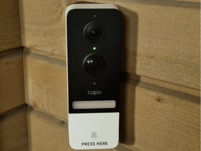 Tapo D230(S) 45° deg. angle wall mount