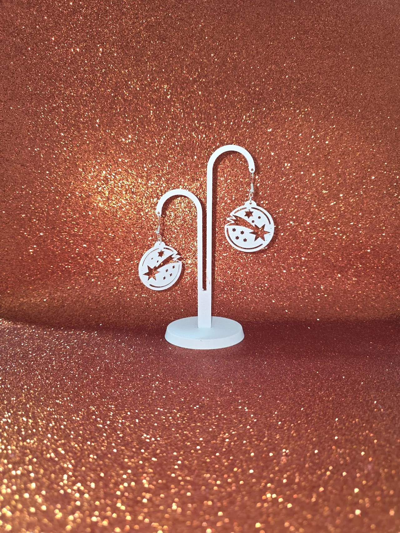 Comet star earrings view 3
