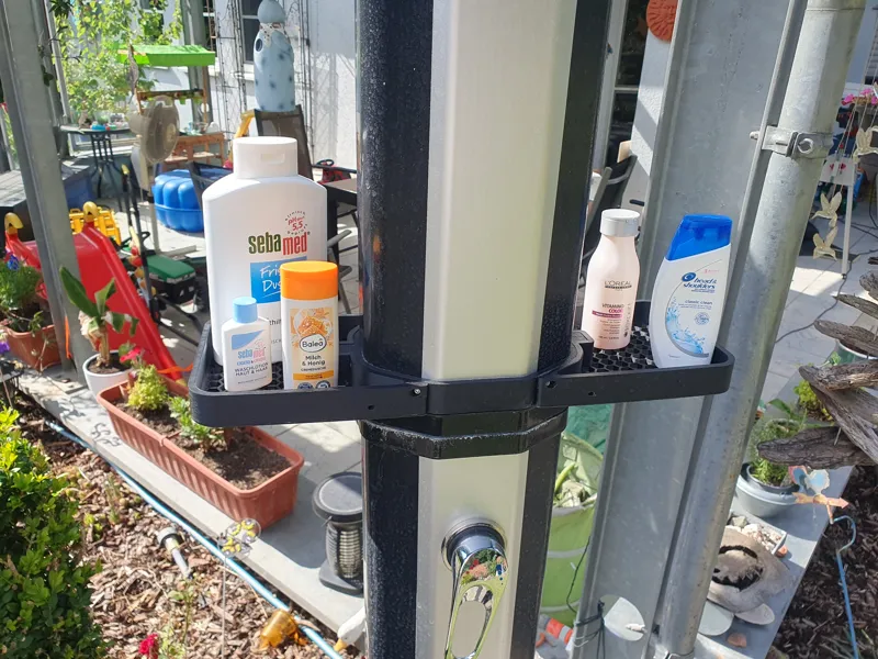 Ablage für Solardusche