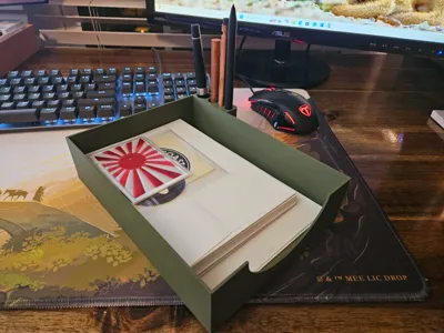 A5 size paper tray with 4 pen / pencil holders