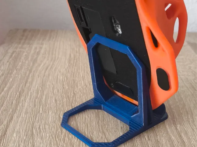 Mouse holder