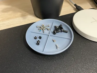 Simple Screw Tray - With Magnets!