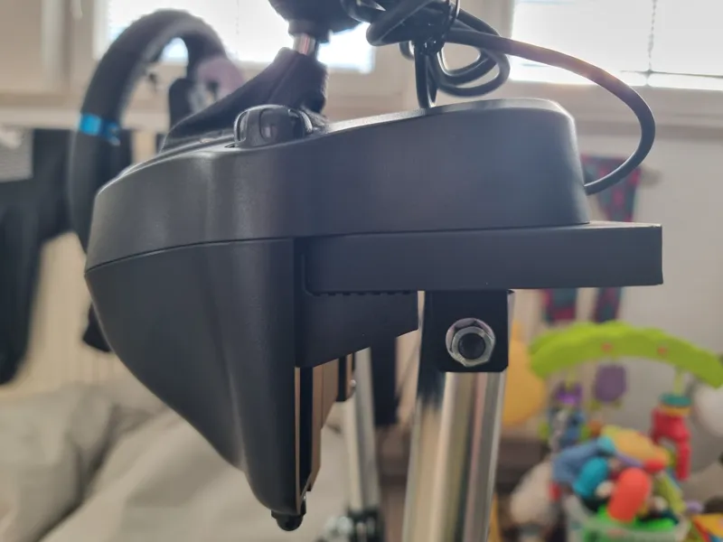 Podložení pod řadící páku k volantu Logitech - G29