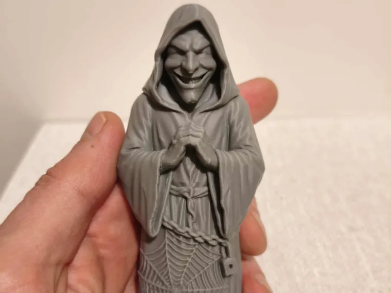 Evil Hooded Trickster – Creepy  Halloween Figurine