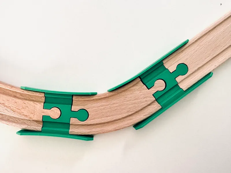 Lane Keeping Connector for Brio Toy Train