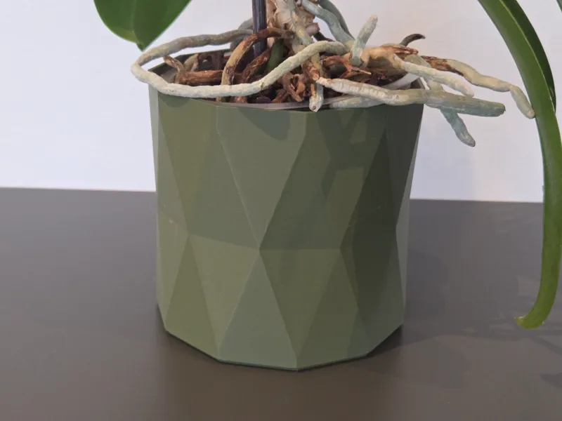 Geometric Plant Pot – Modern Faceted Design