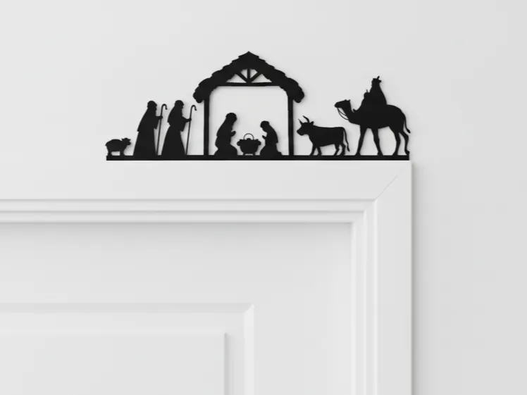 Christmas doorframe decoration
