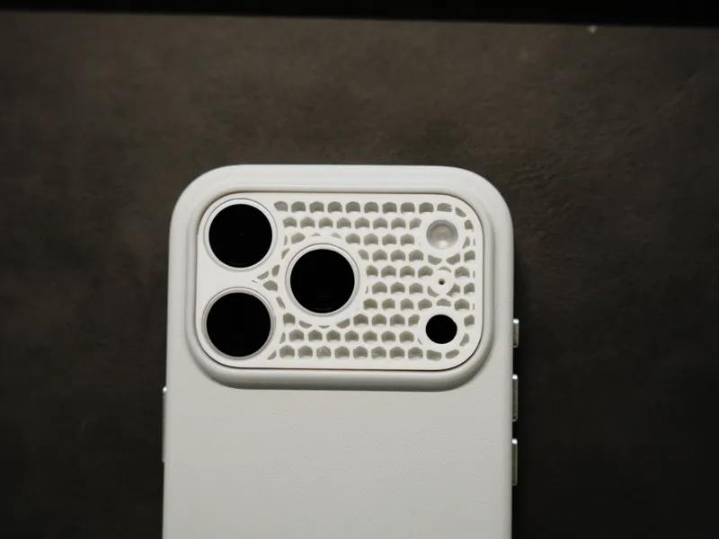 iPhone 17 Pro Plateau Cover Cooler version