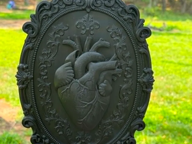 Victorian Anatomical Heart Frame